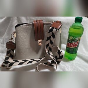 Source Unknown Brown and Cream Crossbody Bag